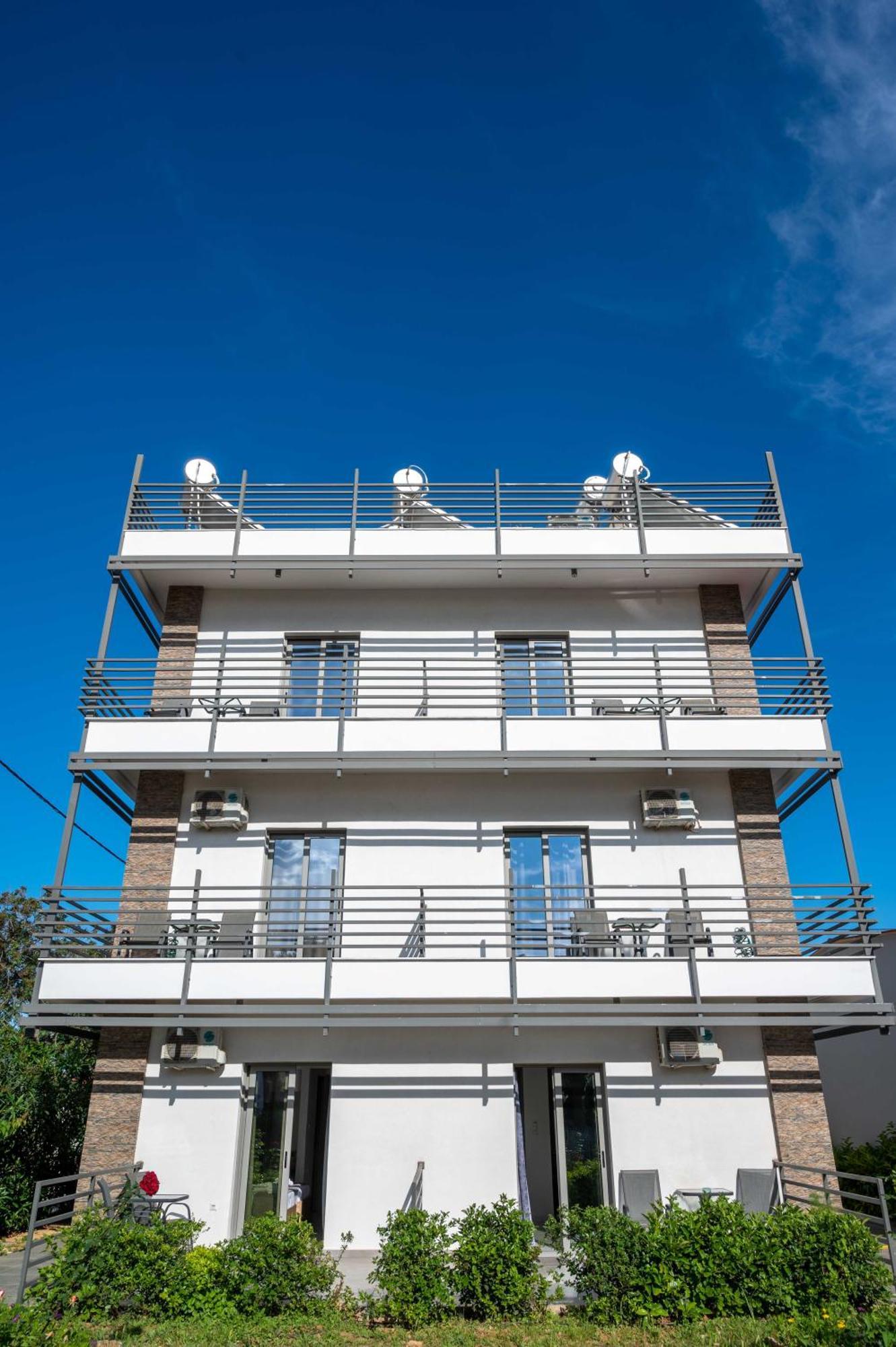 Finikas Suites & Apartments 10Min From Athens Airport Artemida  Exteriér fotografie
