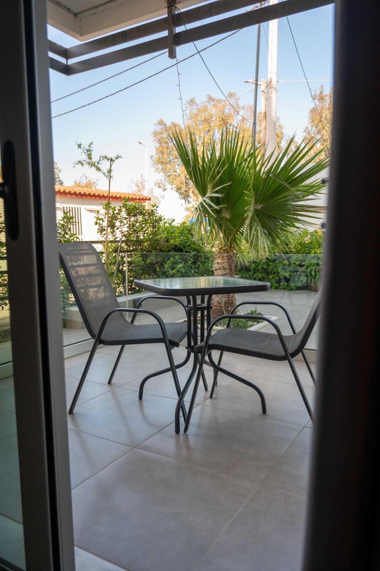 Finikas Suites & Apartments 10Min From Athens Airport Artemida  Exteriér fotografie