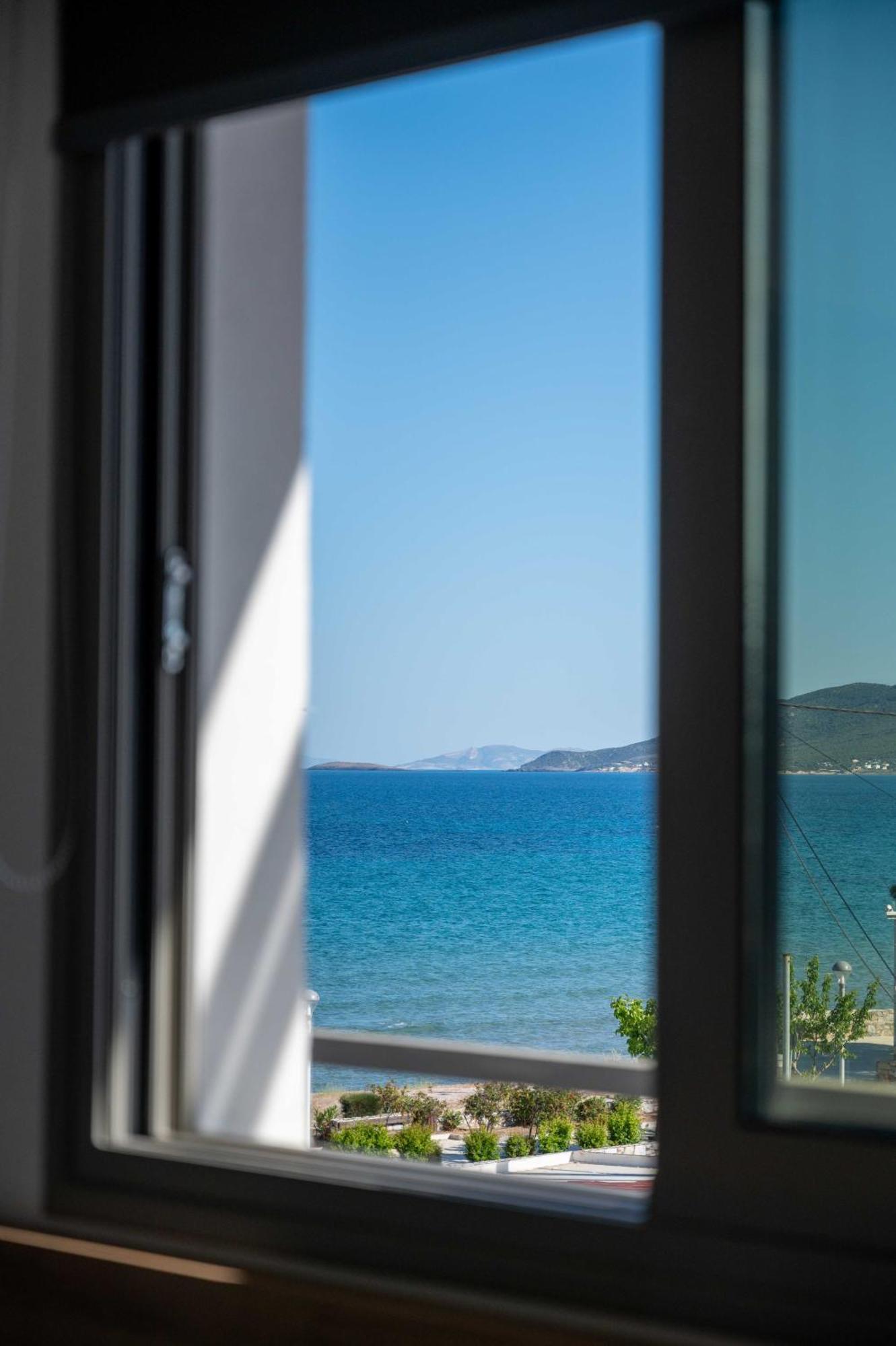 Finikas Suites & Apartments 10Min From Athens Airport Artemida  Exteriér fotografie