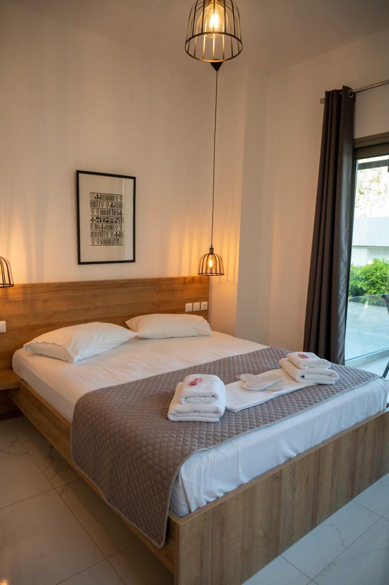 Finikas Suites & Apartments 10Min From Athens Airport Artemida  Exteriér fotografie